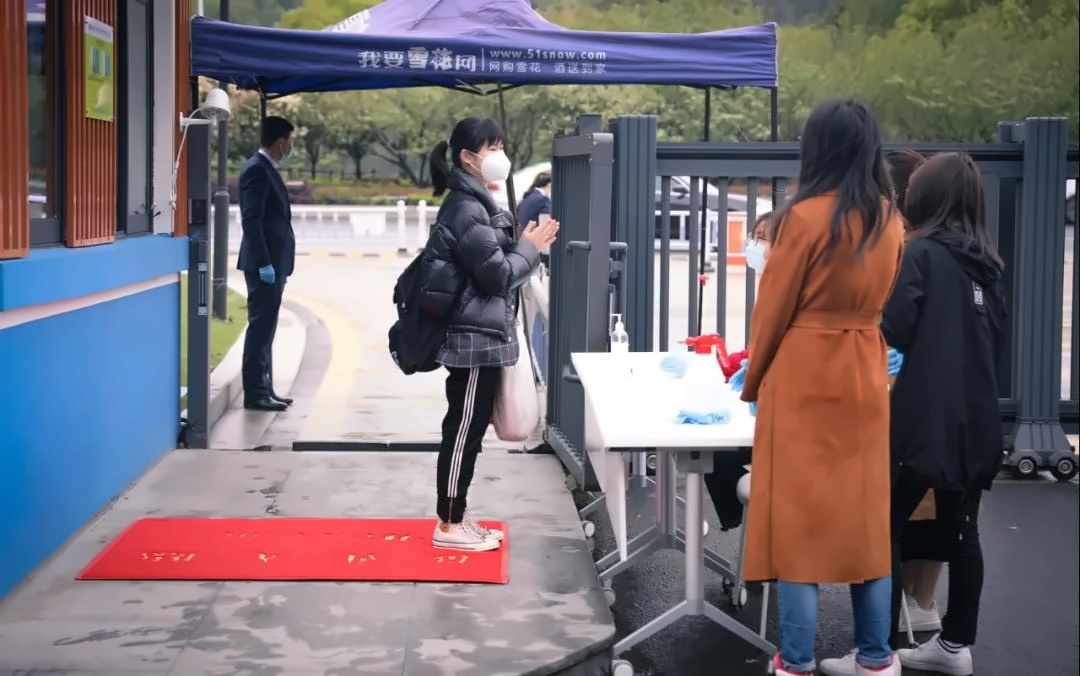 湖州帕丁顿开学3.jpg