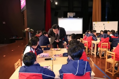 从材料的发展历程，感受科技对生活的影响.jpg
