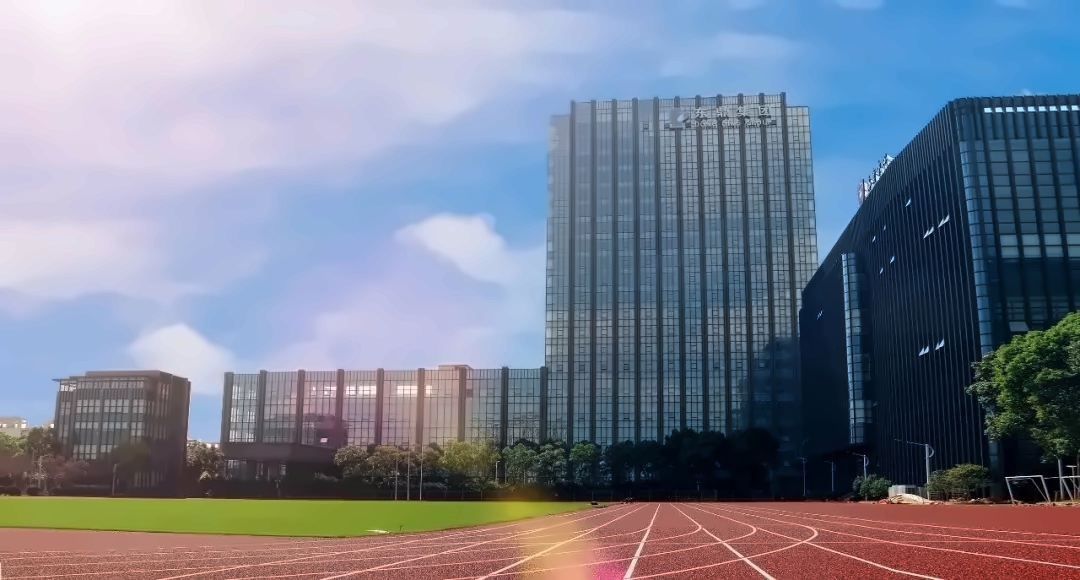 上海东鼎外国语学校.jpg
