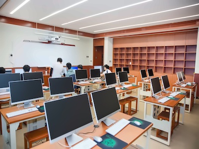 天元公学国际部校园环境