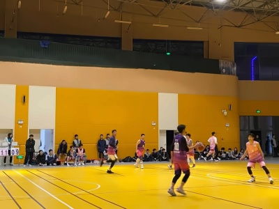 湖州帕丁顿双语学校校篮球队师生联赛.jpg