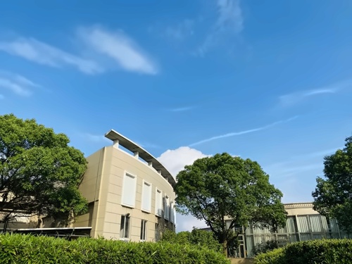 中加楓華國際學(xué)校