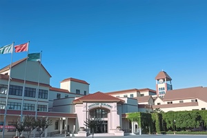 美华学校UIA美国高中课程招生简章