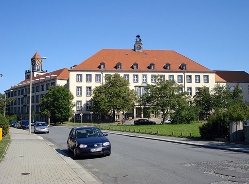 德累斯顿工业大学
