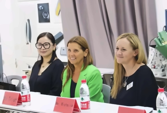 北外同文外国语学校国际合作4.jpg