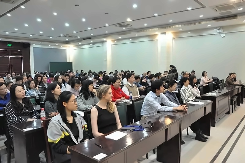 光华剑桥家长会.jpg