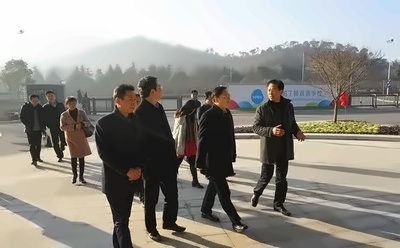 湖州市委常委副市长高屹一行莅临湖州帕丁顿双语学校检查**