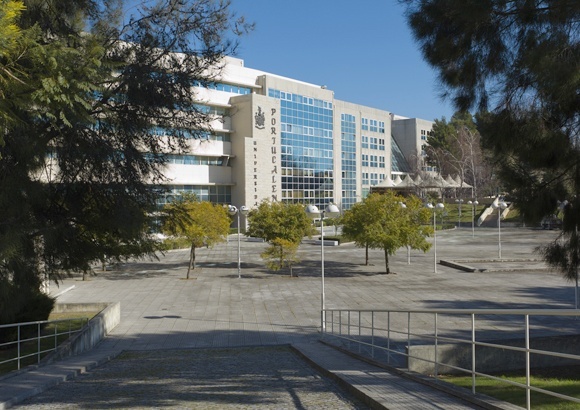 波图卡莱大学