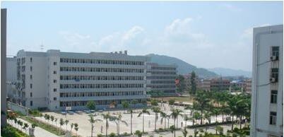 水钢职工中等专业学校地址在哪里