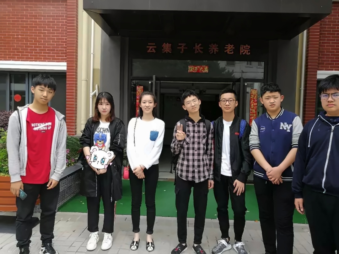 志愿者合影.jpg