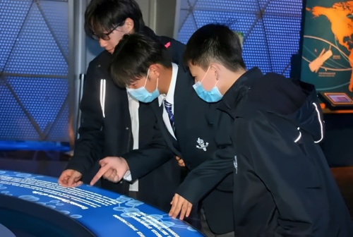 探索