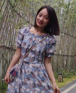 李然
