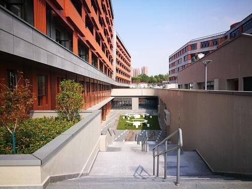 上海托马斯实验学校高中部.jpg
