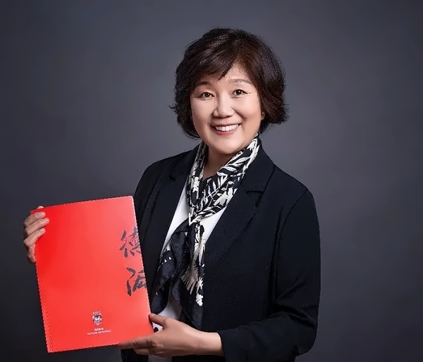 北京德闳学校校长