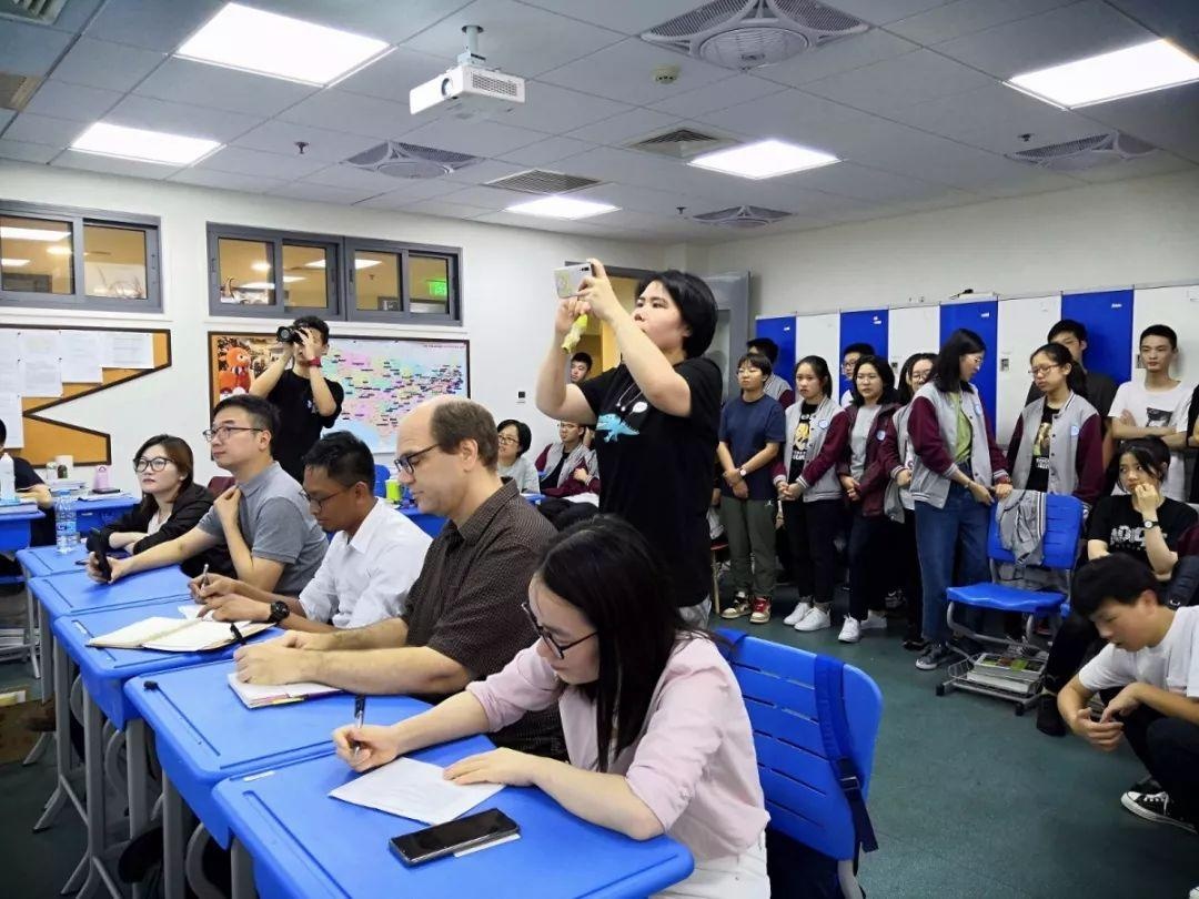 届英语公众演讲总决赛.jpg
