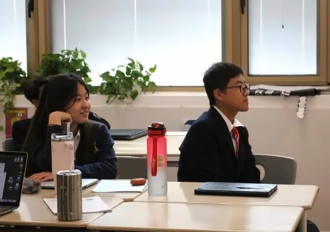 北京德闳学校中学课堂1