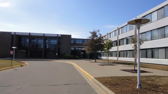 学校官方图片