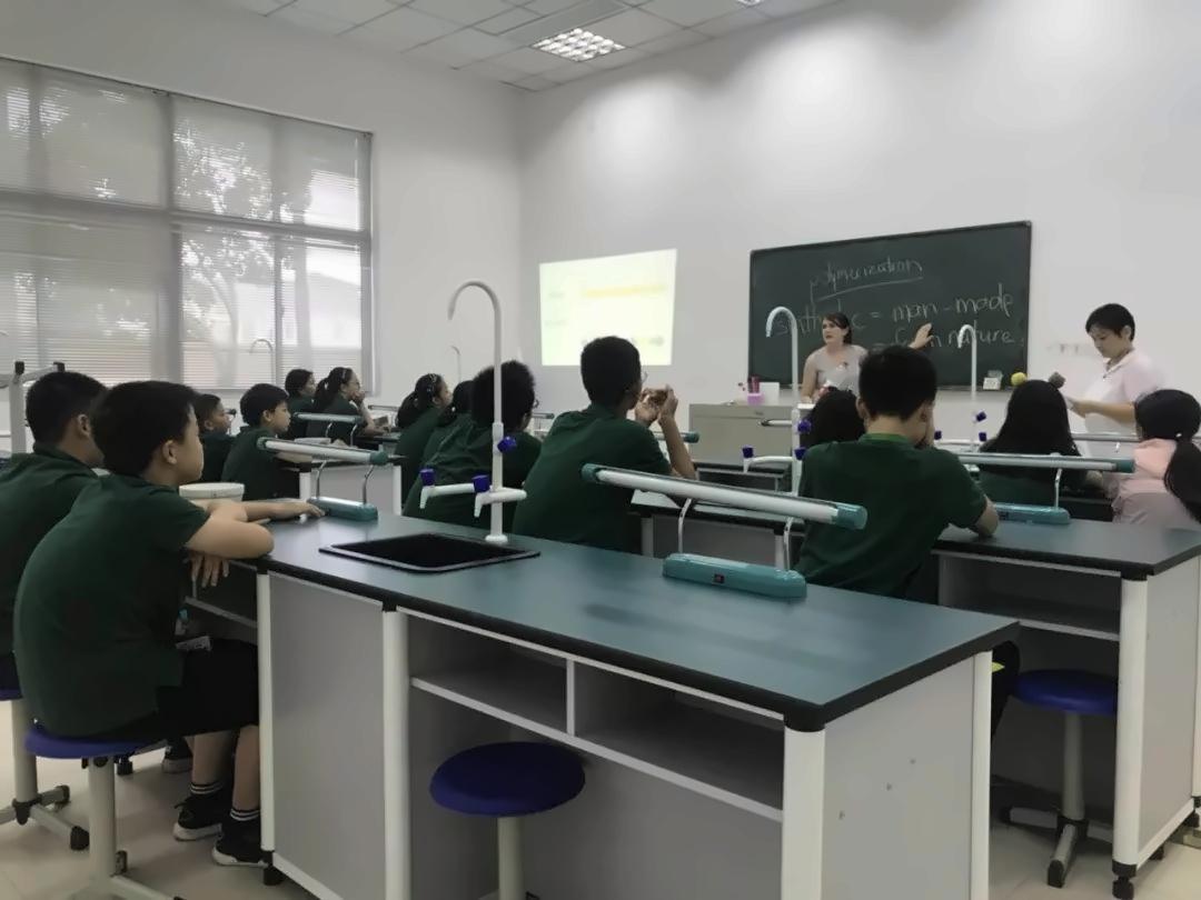 实验课.jpg