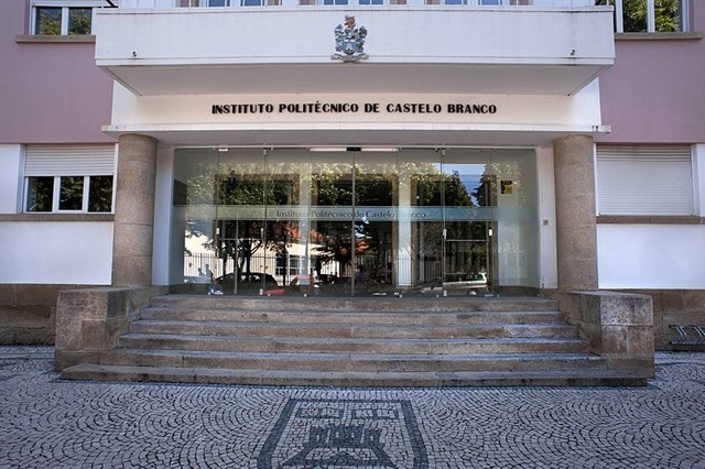 布朗库堡理工学院