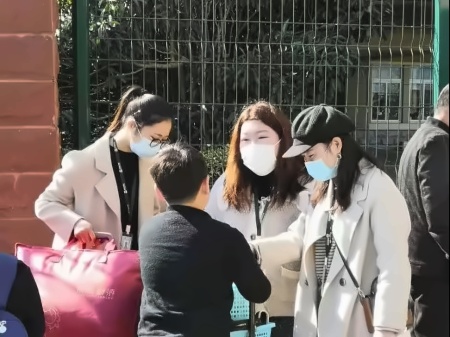 中加楓華小學開學.jpg