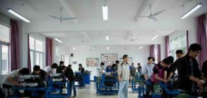 建光技工学校是多少