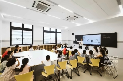南京金地未来学校体验课.jpg