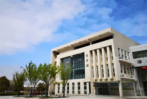 滁州海亮学校图书馆