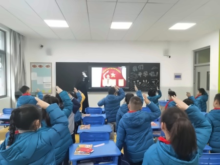 湖州帕丁顿开学.jpg