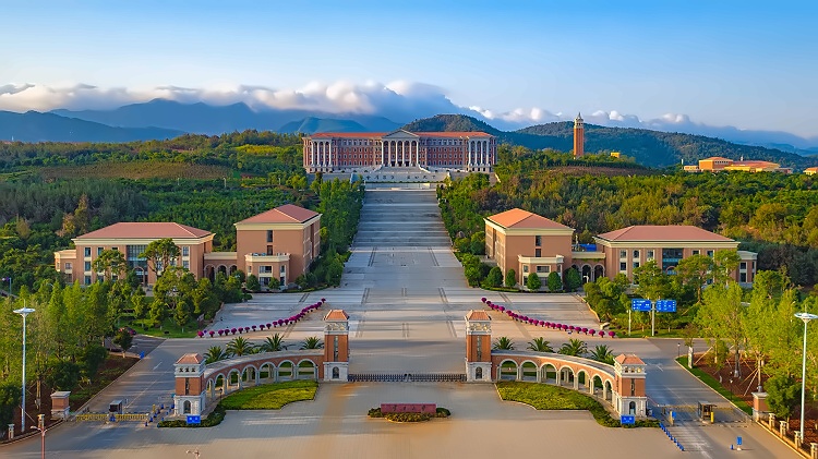 云南大学