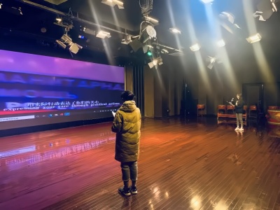 省靖中国际部两名学子在校英语节比赛中荣获佳绩.jpg