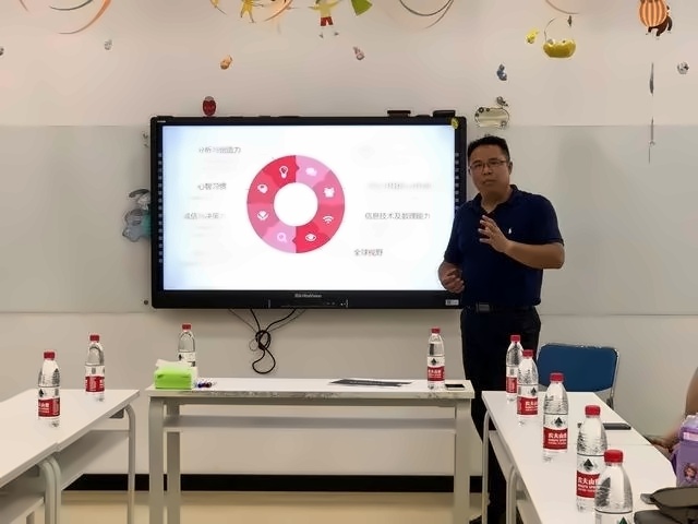 美国诺科学校上海分校校长吴澄举办讲座.jpg