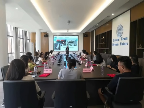 湖州南太湖双语学校家委会