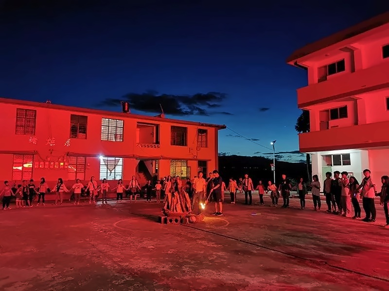 篝火晚会.jpg