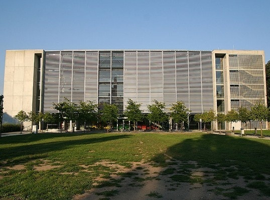 德累斯顿工业大学