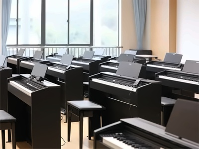 湖州南太湖双语学校电子钢琴房