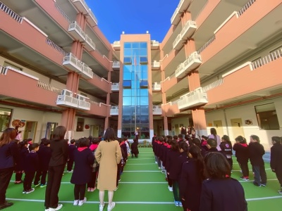 中加楓華小學部升旗儀式.jpg