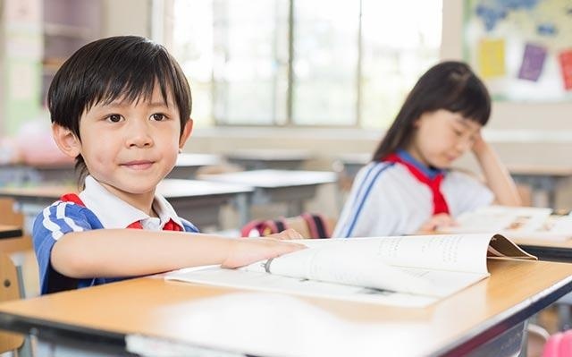 做一个爱阅读的小学生发言稿
