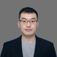 Rui Fu 体育中心主任