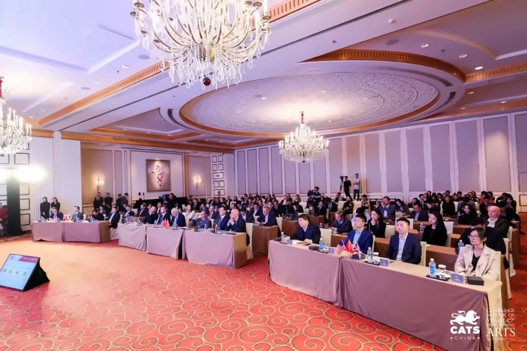 发布会现场.jpg
