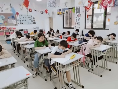 中加枫华国际学校初小复课.jpg