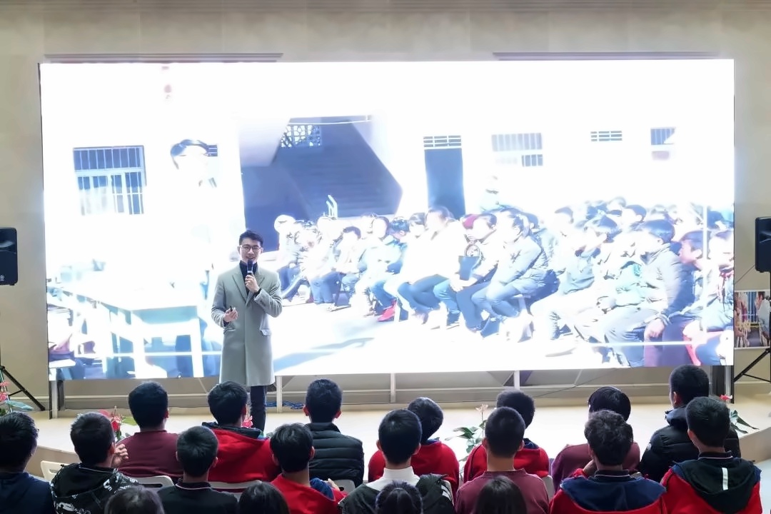 《乡村笔记》联合创始人汪星宇来上海诺科学校分享心路历程.jpg