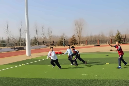 北京德闳学校体育