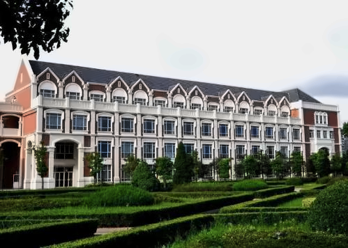 上海外国语大学贤达经济人文学院出国留学