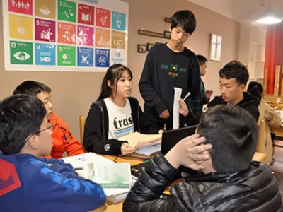 格鲁伯剑桥高中模拟联合国