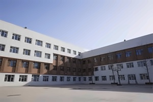 北京一土致知学校教学楼