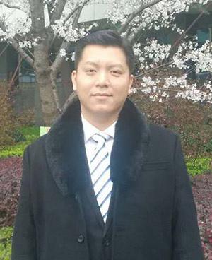 李阳