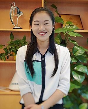 王雅丽