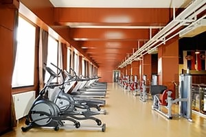 北京王府学校健身房