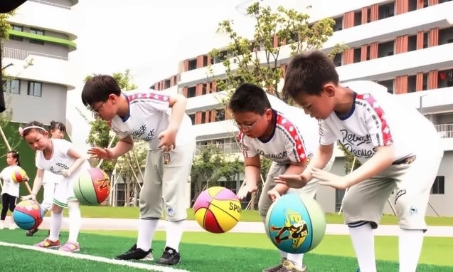 湖州帕丁顿双语学校趣味运动会.jpg