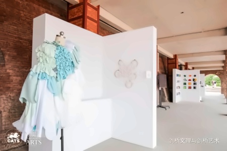 2021剑桥艺术中国《篇章》毕业展.jpg